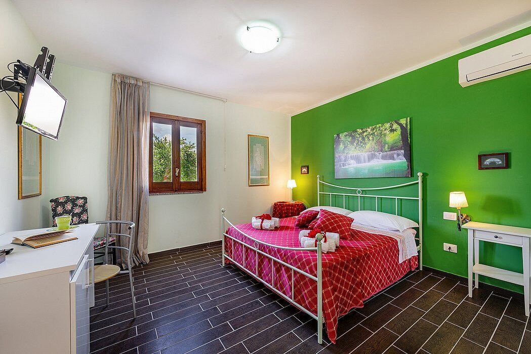 Photo of Bedroom in Laureana Cilento