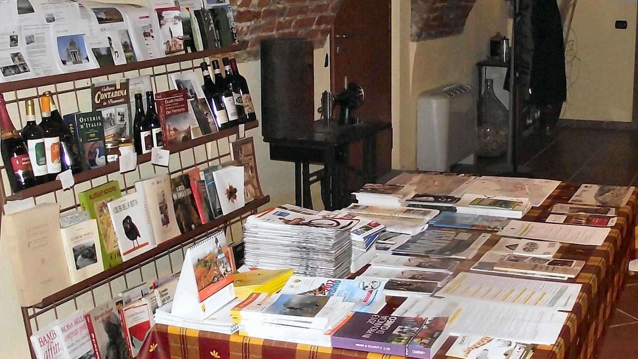 Photo of Others in Flesie