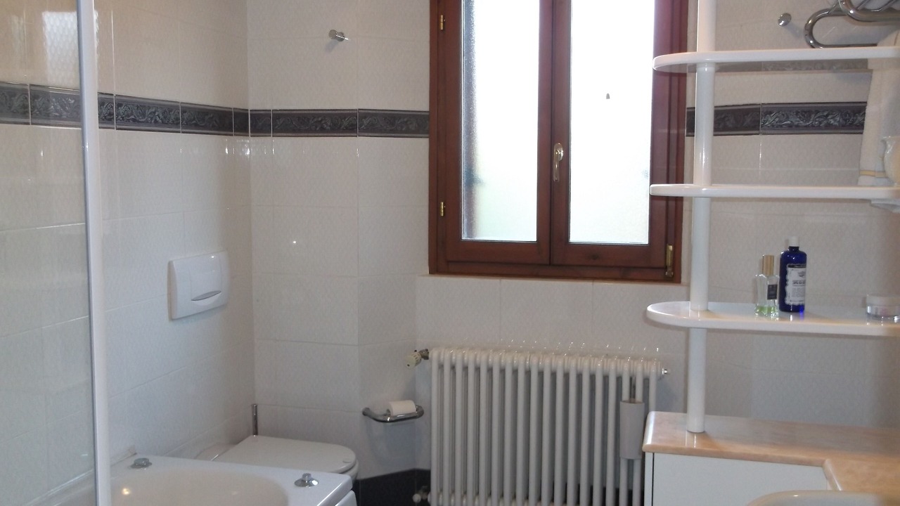 Photo of Bathroom in Tremezzina