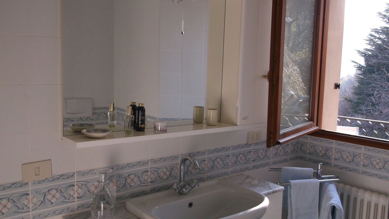 Photo of Bathroom in Tremezzina