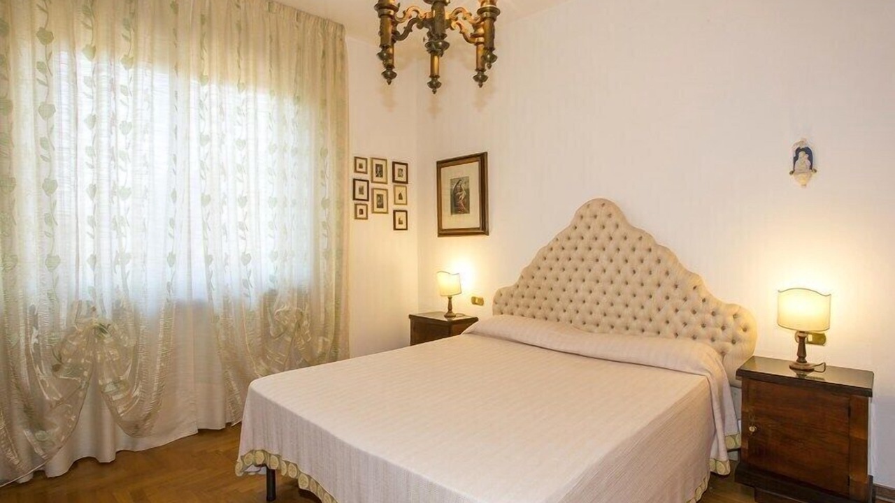 Photo of Bedroom in Monticiano
