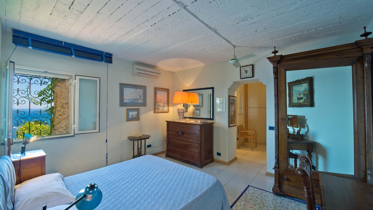 Photo of Bedroom in Pogerola