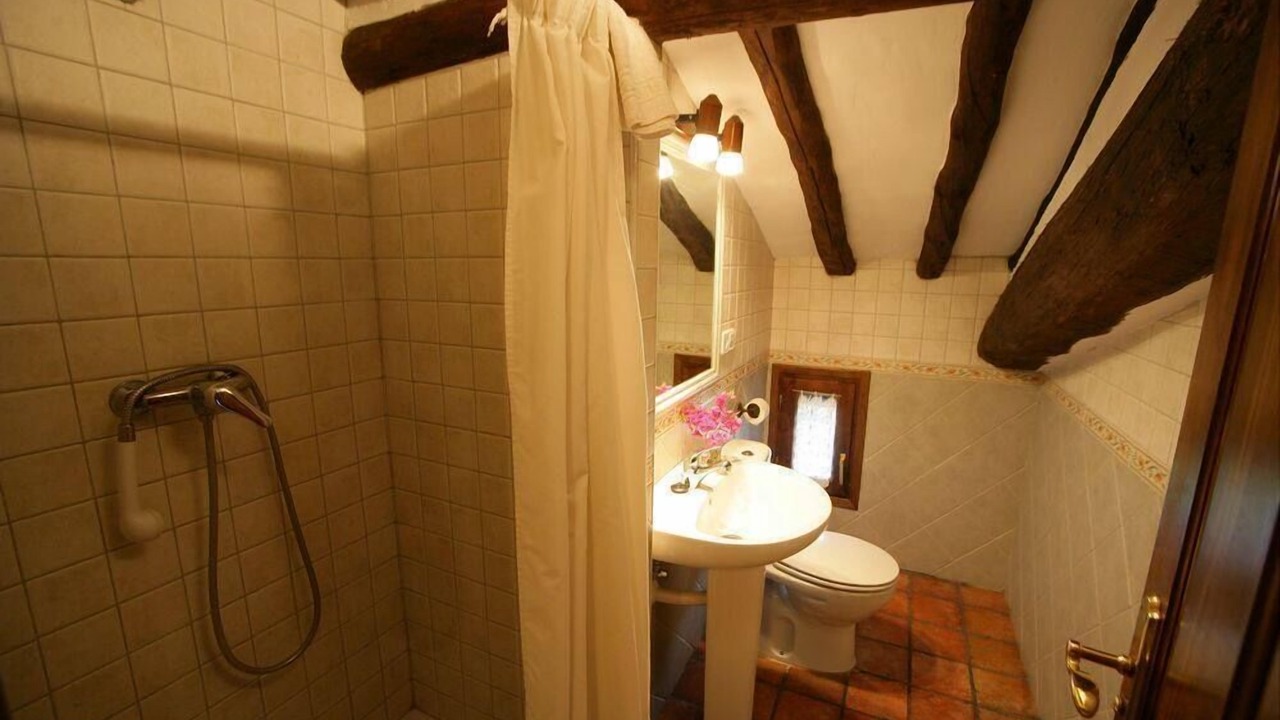 Photo of Bathroom in Almazorre