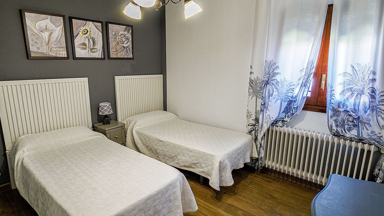 Photo of Bedroom in Navaluenga