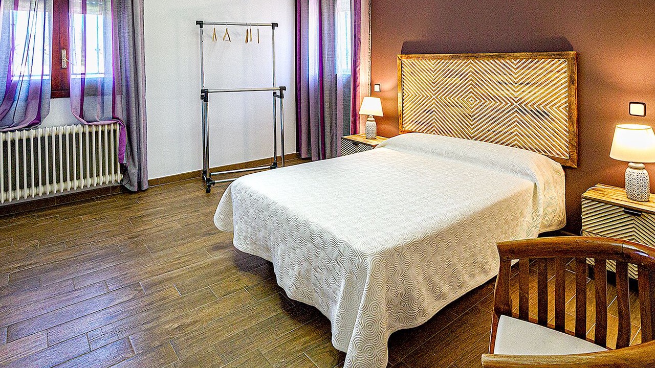 Photo of Bedroom in Navaluenga