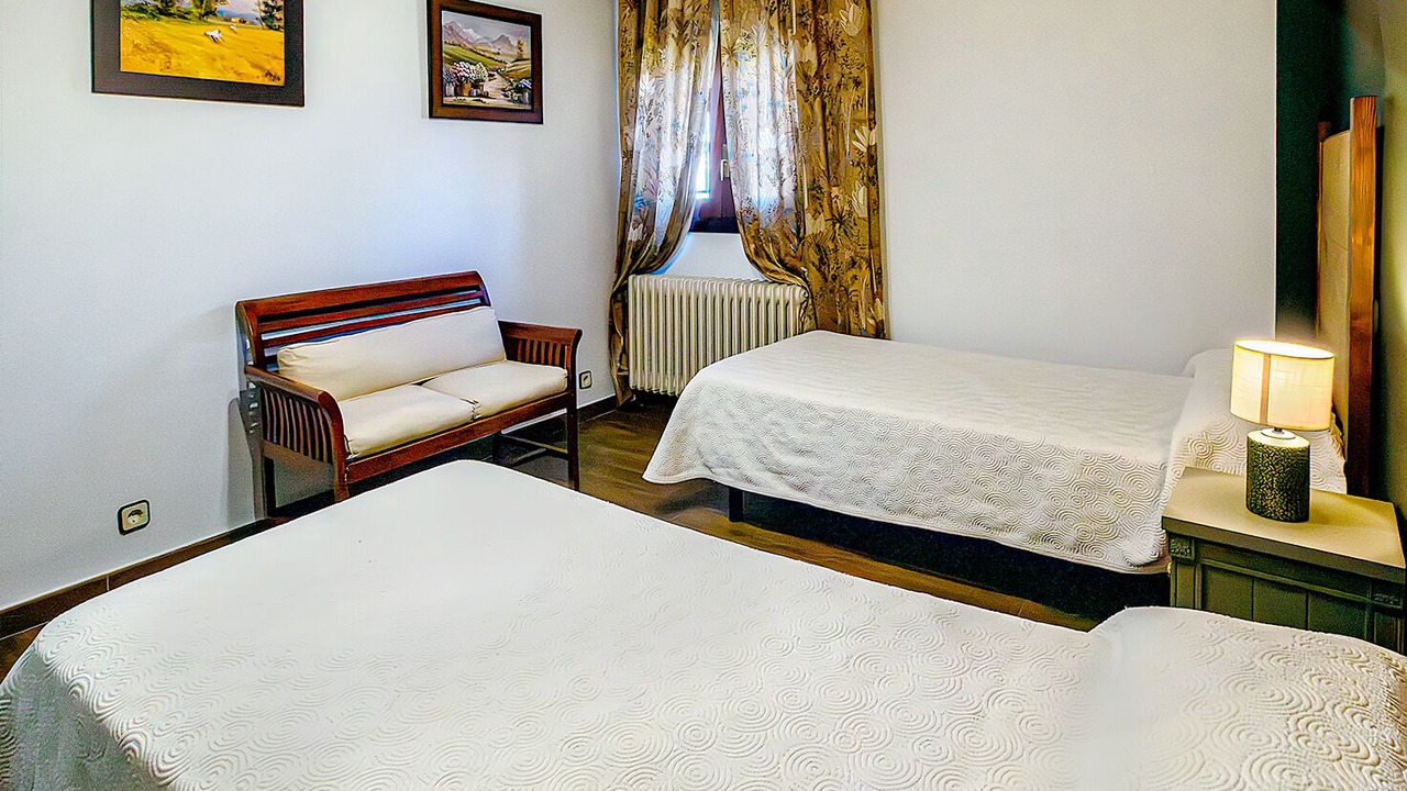 Photo of Bedroom in Navaluenga