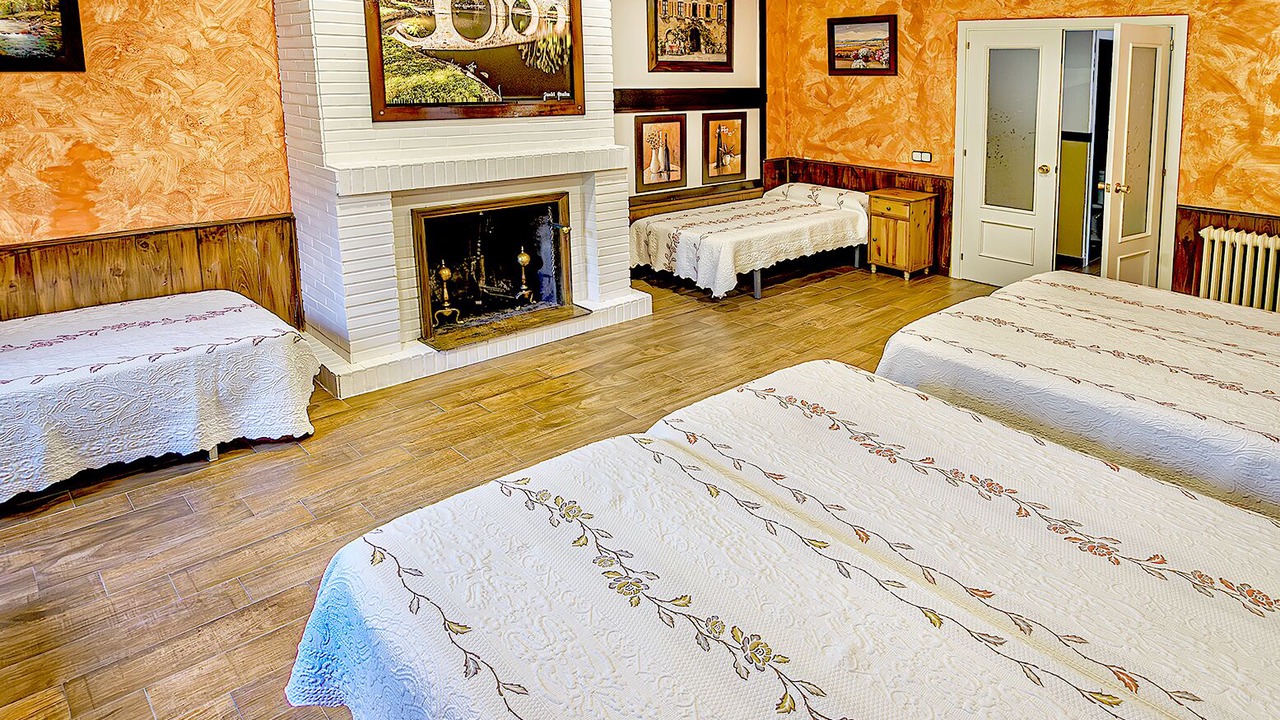 Photo of Bedroom in Navaluenga