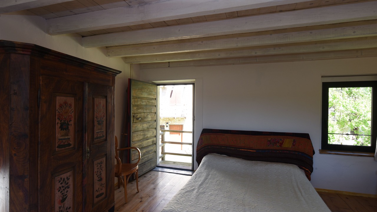 Photo of Bedroom in Posina