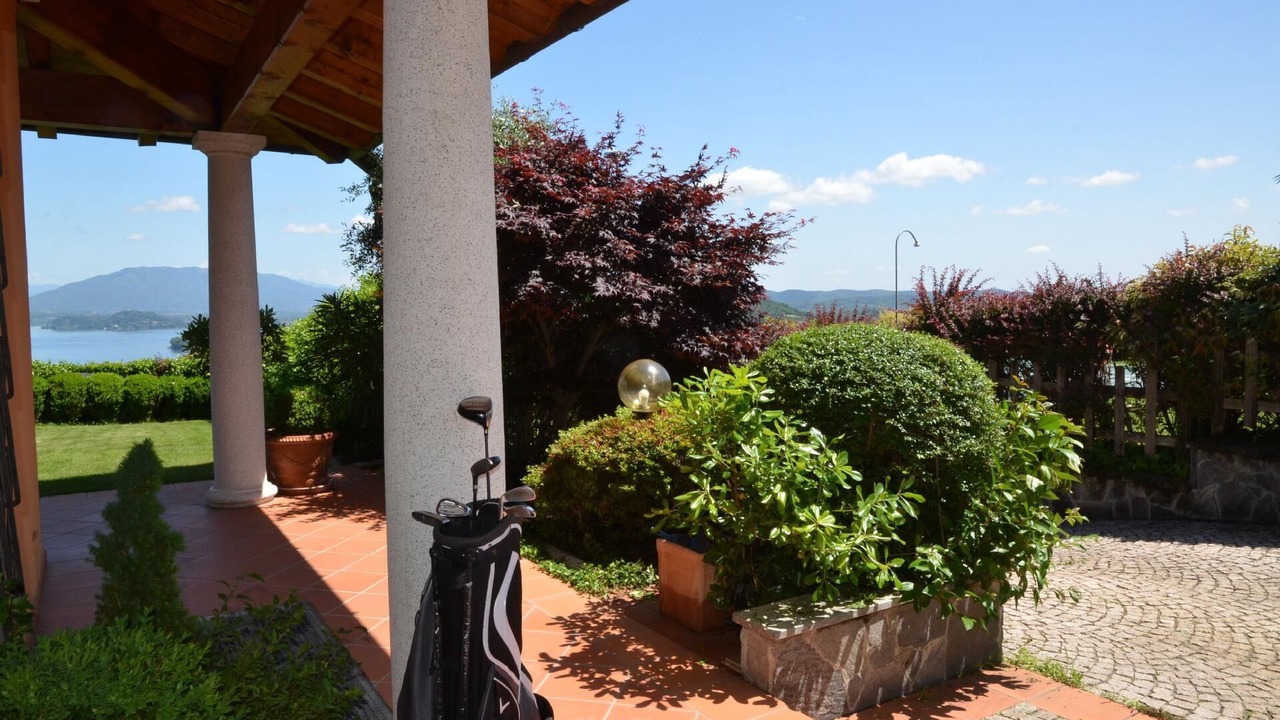 Photo of Outdoor in Arona