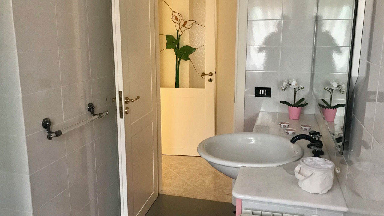 Photo of Bathroom in Marsala