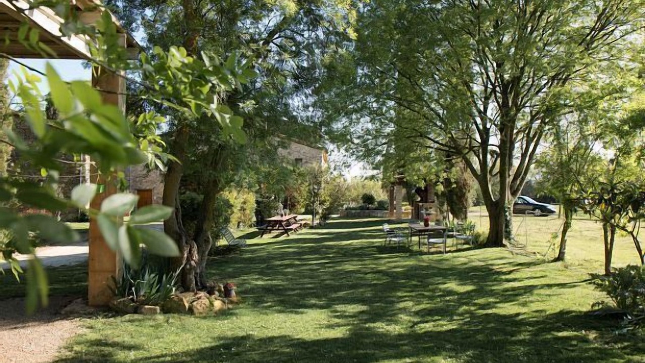Photo of Outdoor in Maia de Montcal