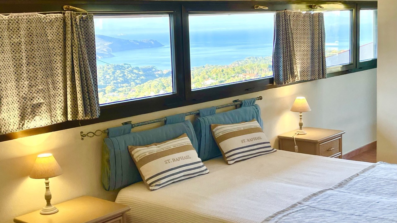 Photo of Bedroom in Capoliveri
