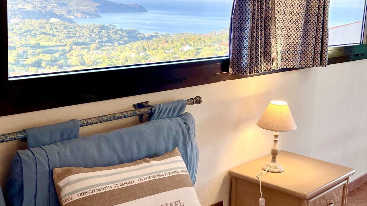 Photo of Bedroom in Capoliveri