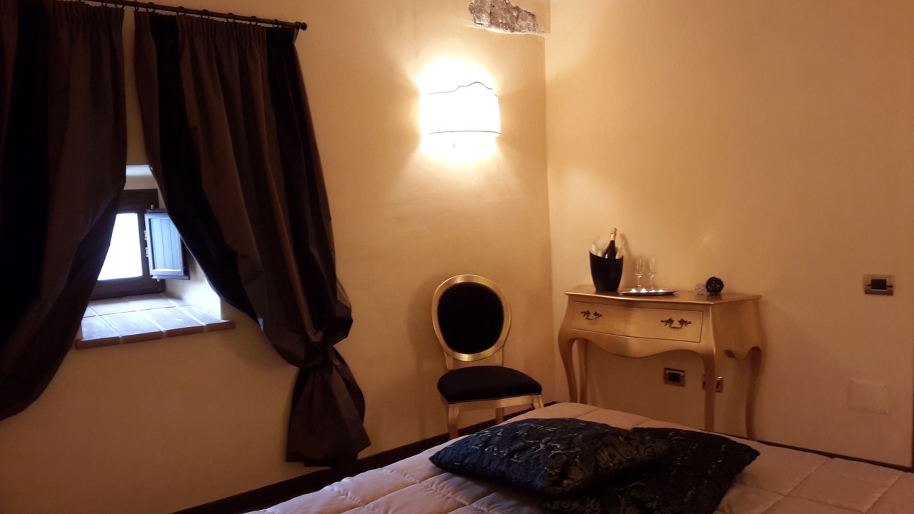 Photo of Bedroom in Izzalini