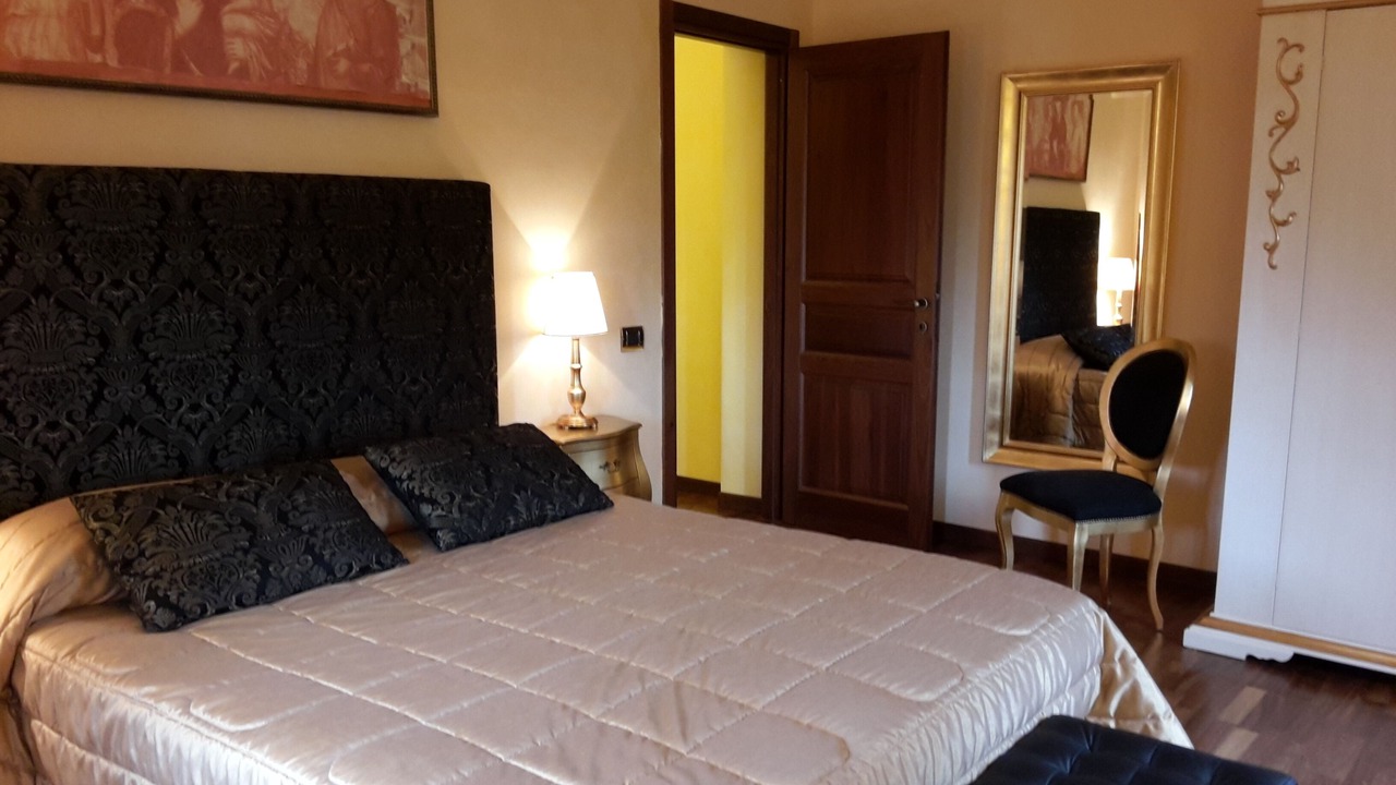 Photo of Bedroom in Izzalini