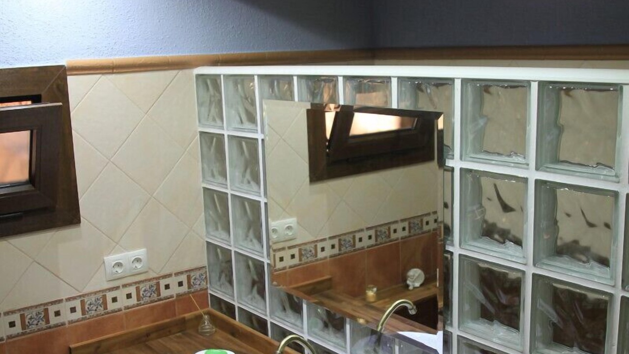 Photo of Bathroom in Riudoms