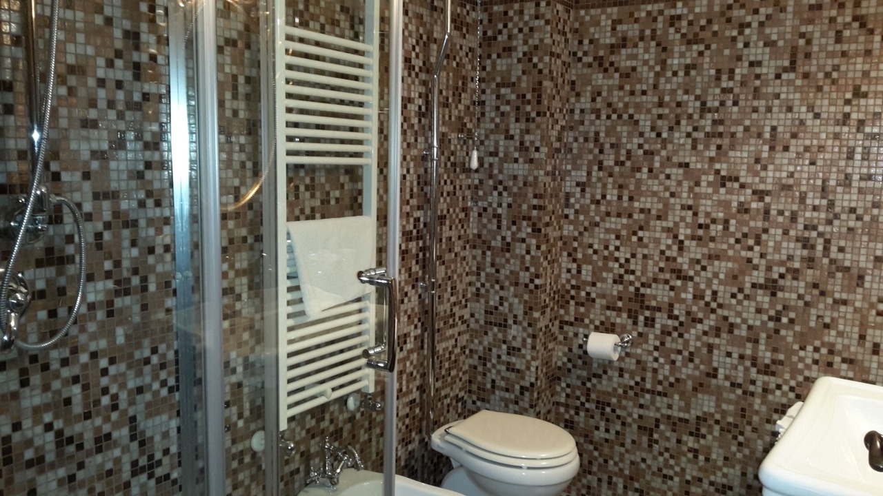 Photo of Bathroom in Izzalini