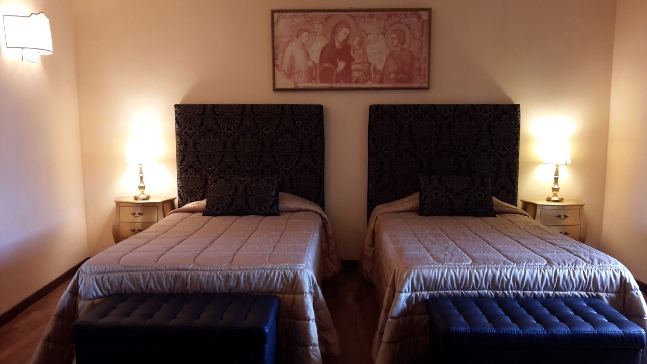 Photo of Bedroom in Izzalini