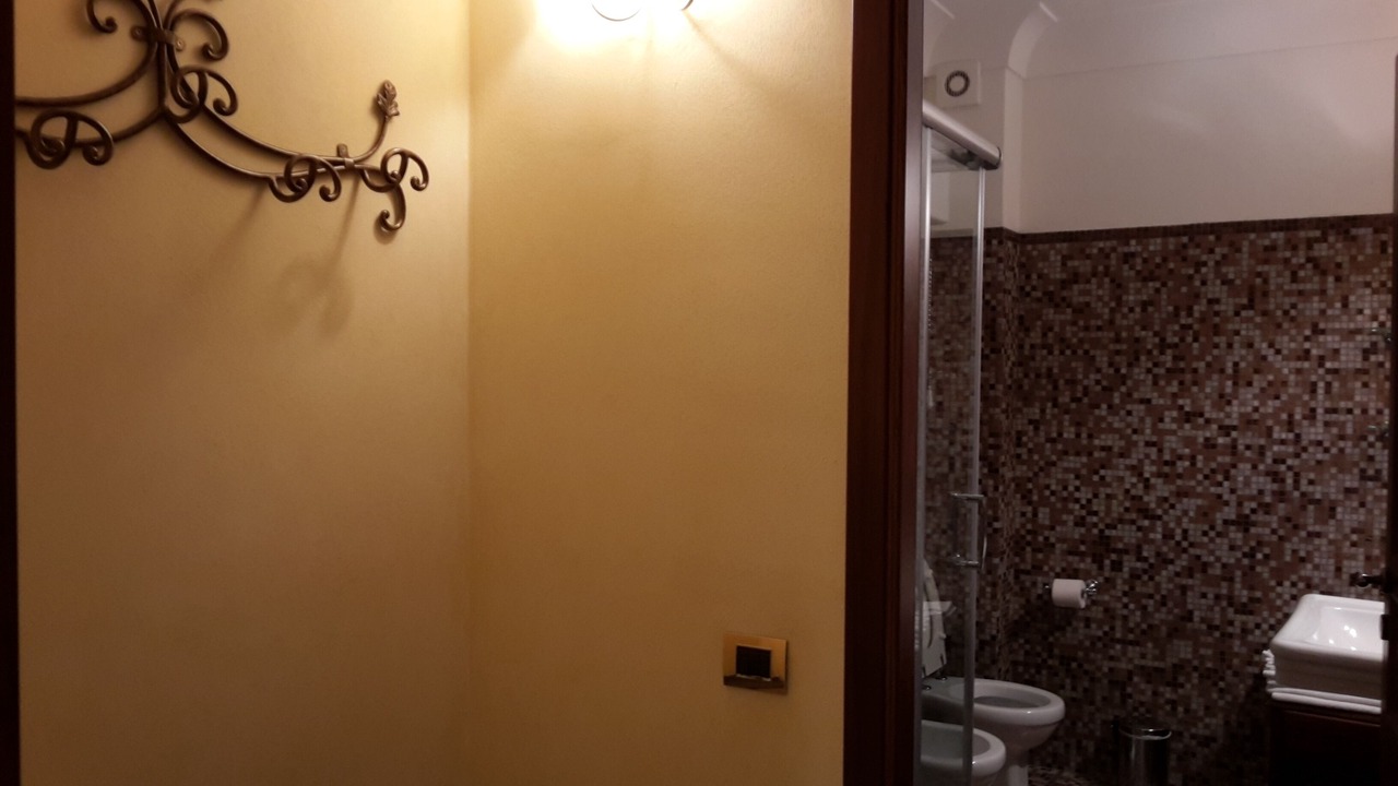 Photo of Bathroom in Izzalini