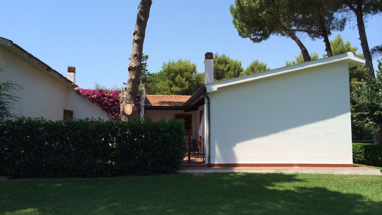Photo of Outdoor in Laura