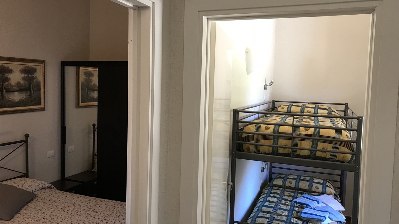 Photo of Bedroom in Toscolano Maderno