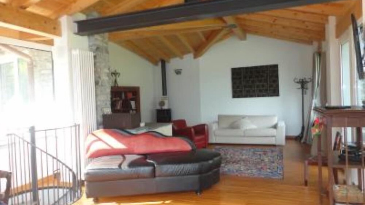 Photo of Livingroom in Carate Urio