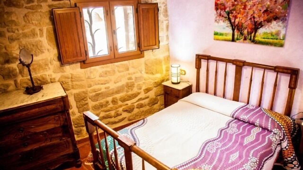 Photo of Bedroom in Oliola
