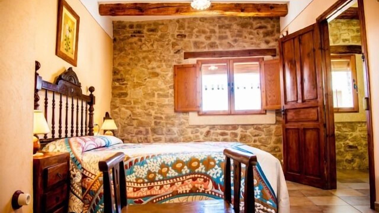 Photo of Bedroom in Oliola