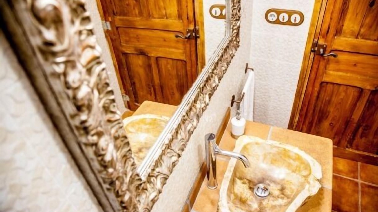 Photo of Bathroom in Oliola
