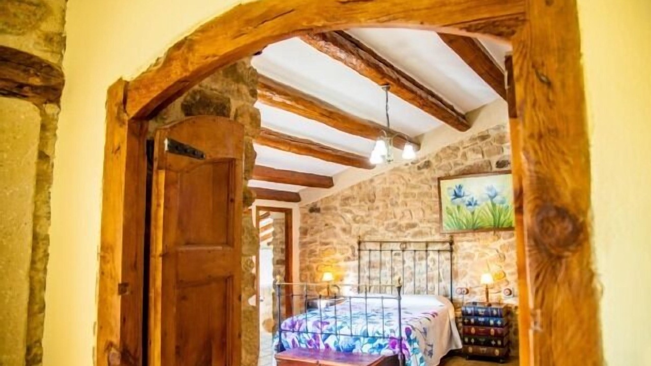 Photo of Bedroom in Oliola
