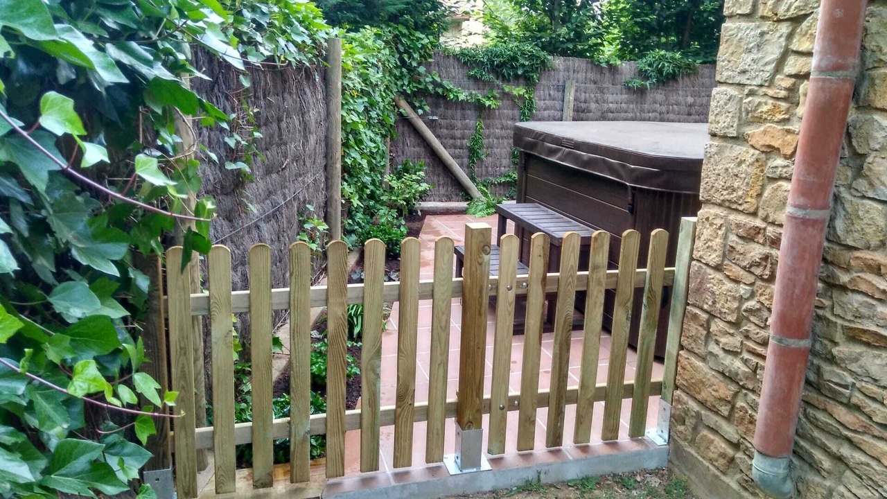 Photo of Patio Balcony in Monells