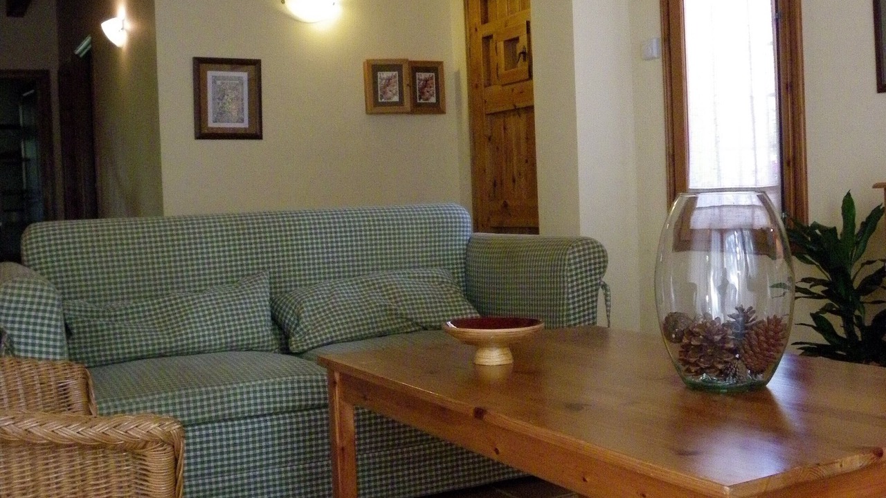 Photo of Others in Monells