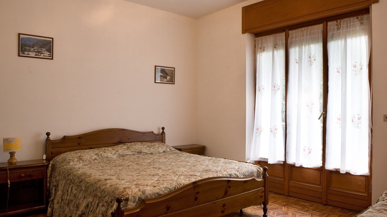 Photo of Bedroom in Donnas