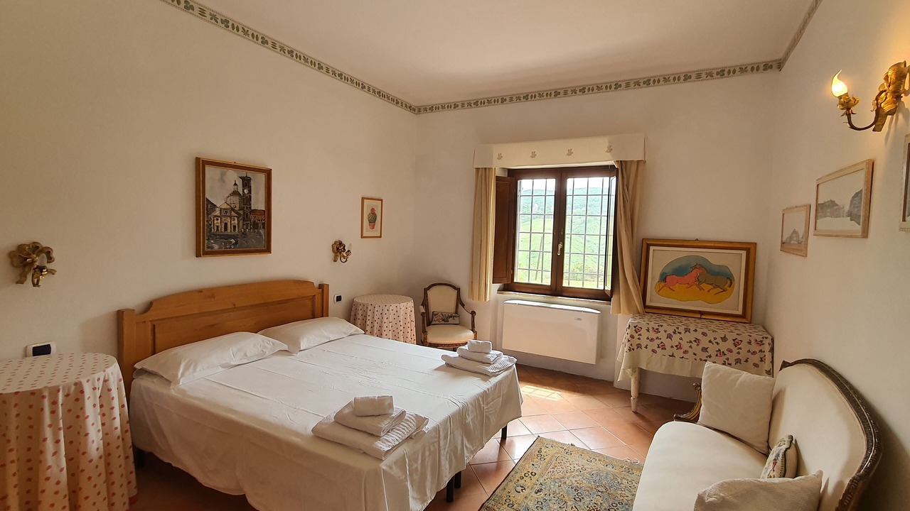 Photo of Bedroom in Todi