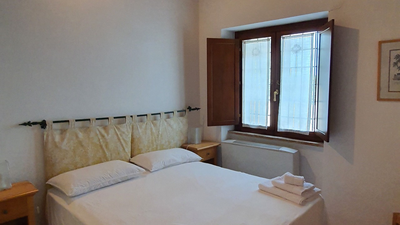 Photo of Bedroom in Todi