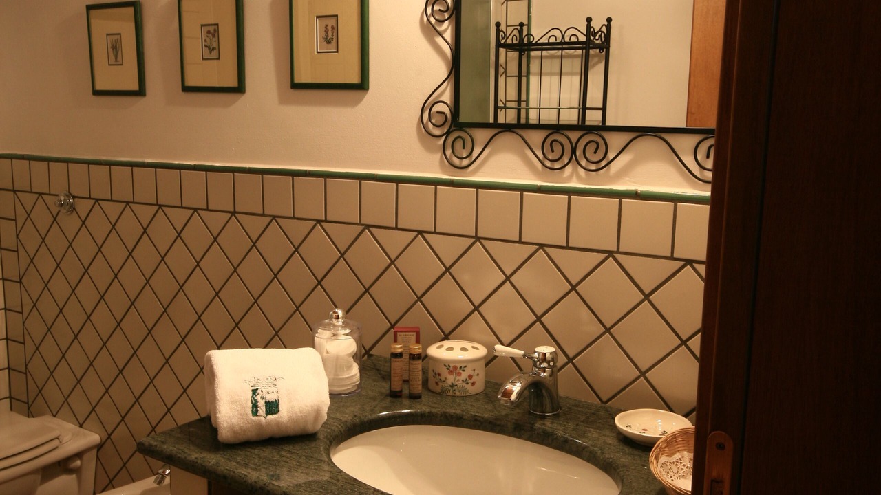 Photo of Bathroom in Nola
