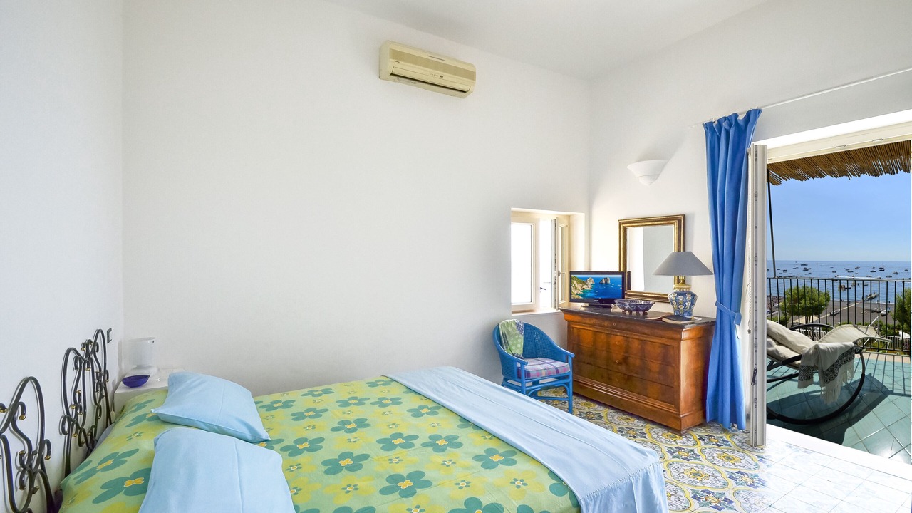 Photo of Bedroom in Positano City Centre