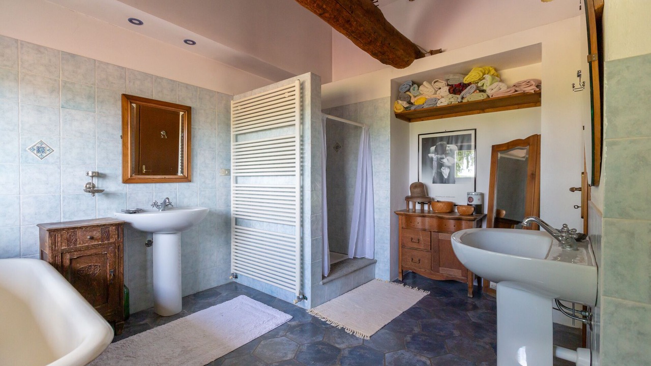 Photo of Bathroom in San Damiano dʼAsti