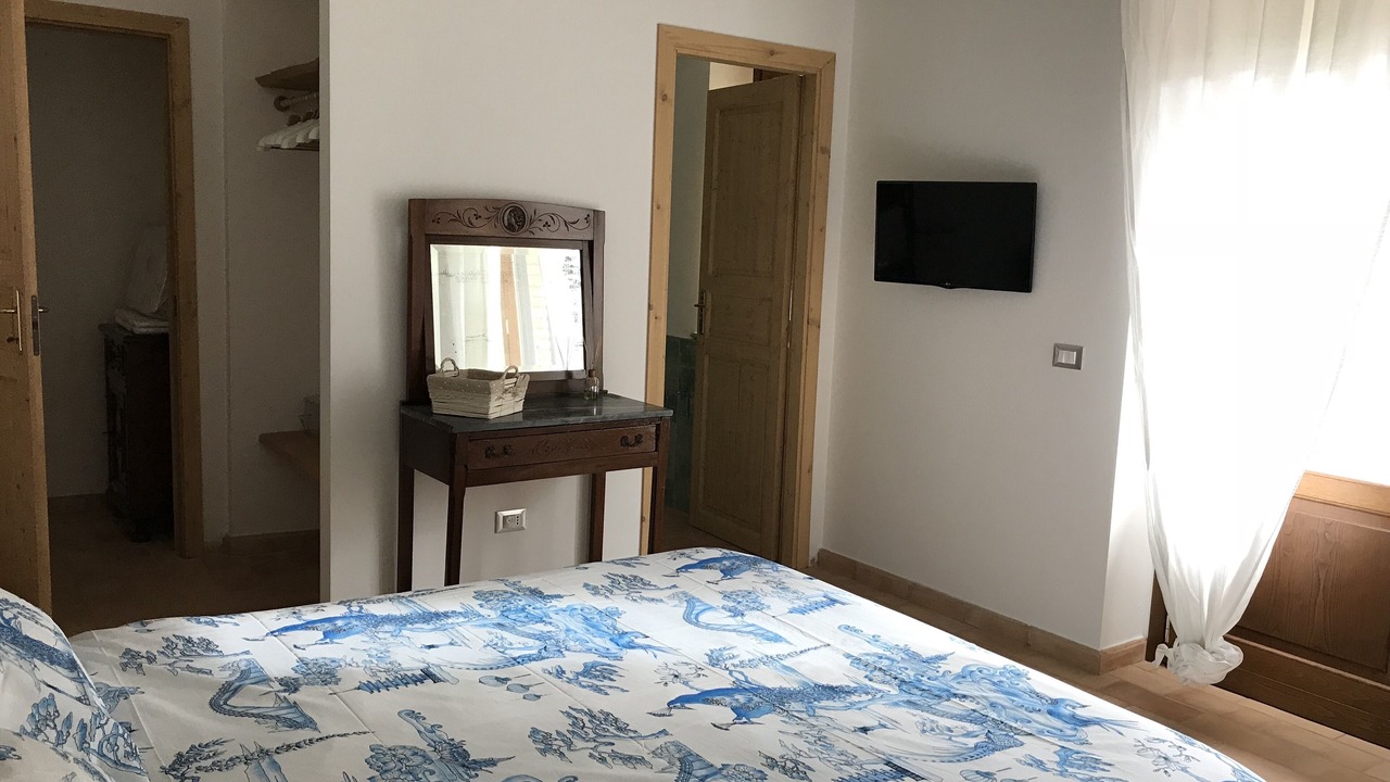 Photo of Bedroom in Todi