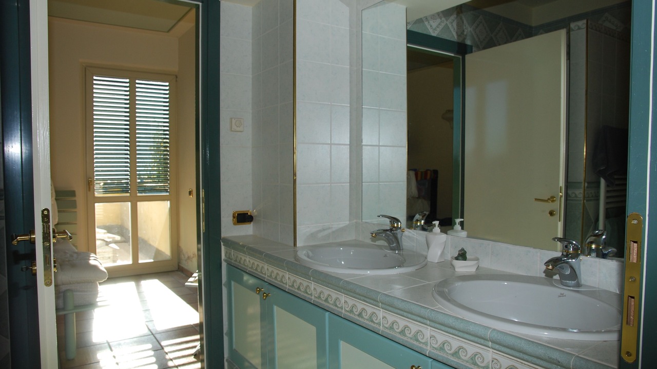 Photo of Bathroom in Novaglio