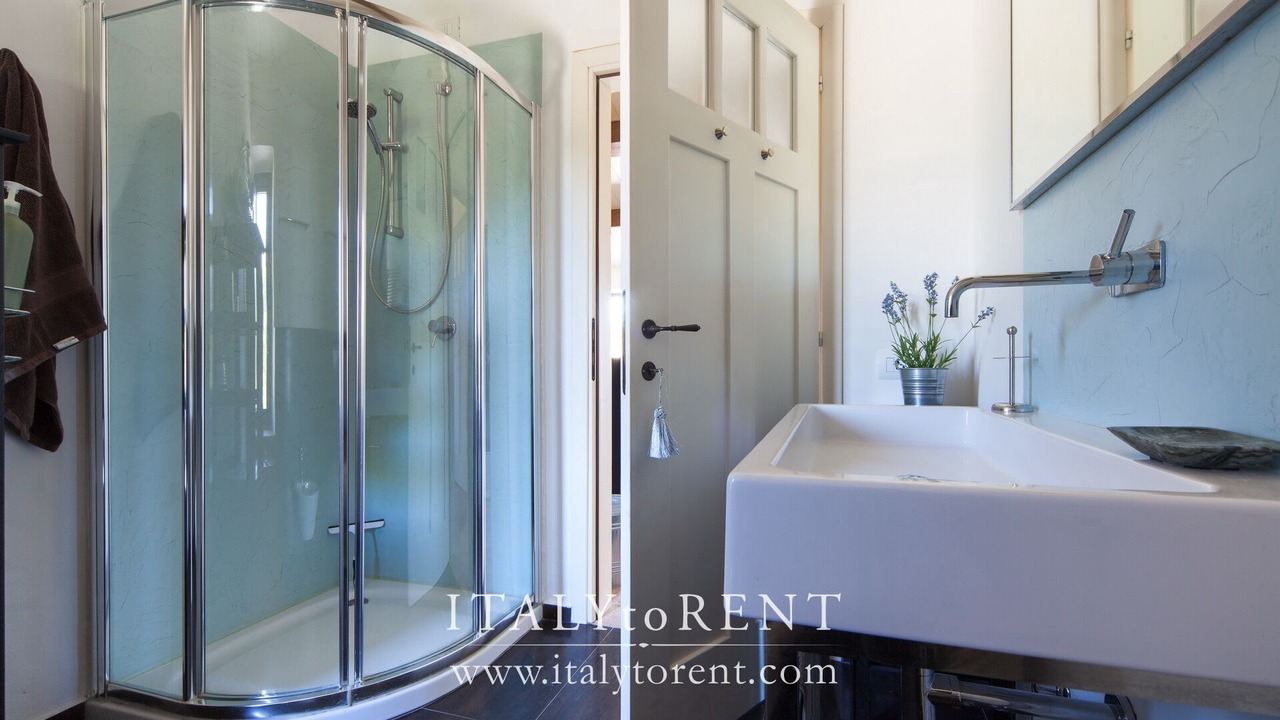 Photo of Bathroom in Avigliano Umbrio