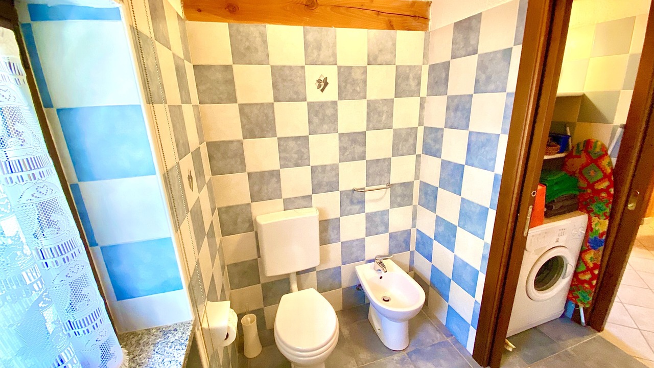 Photo of Bathroom in Fiou