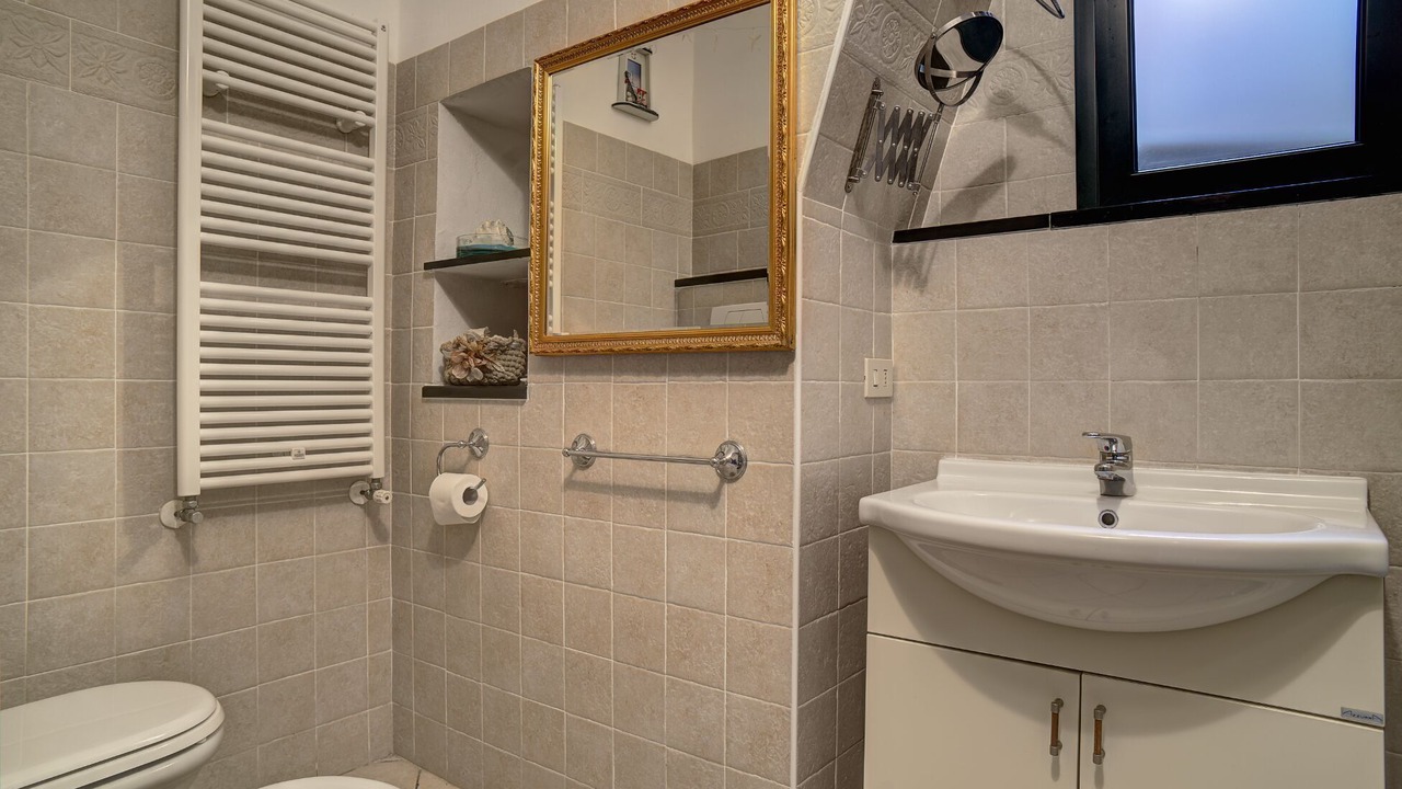 Photo of Bathroom in Diano San Pietro