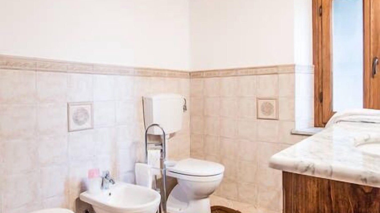 Photo of Bathroom in Minucciano