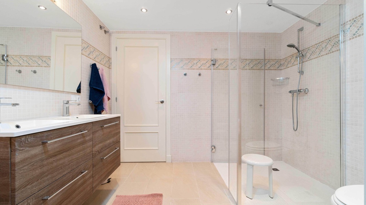 Photo of Bathroom in L'Alfas del Pi