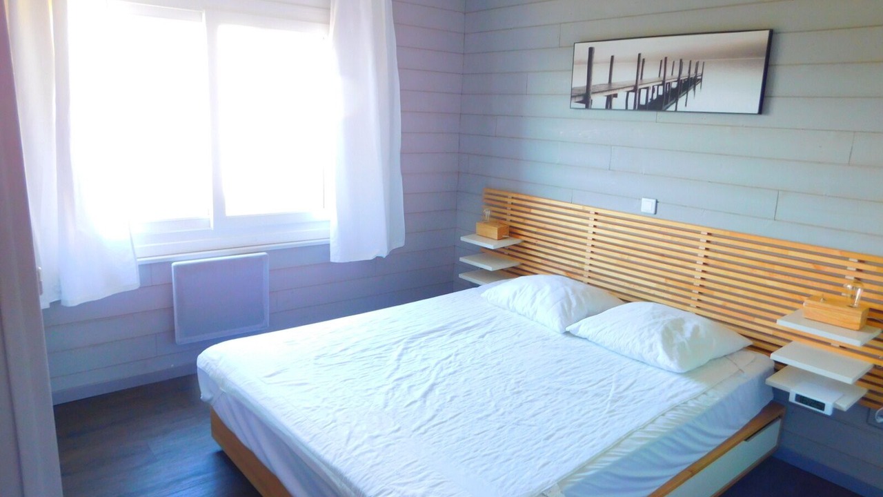 Photo of Bedroom in Roses Town Center