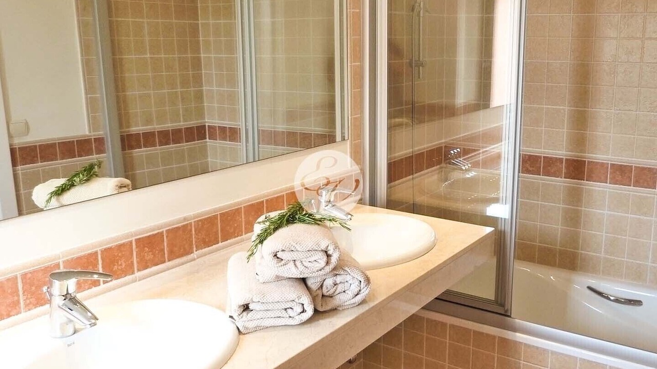Photo of Bathroom in Navata