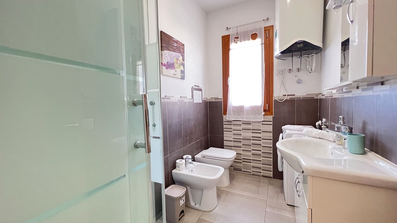 Photo of Bathroom in Olbia City Centre