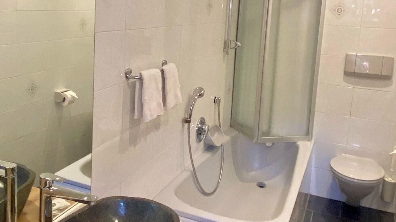 Photo of Bathroom in Bulla