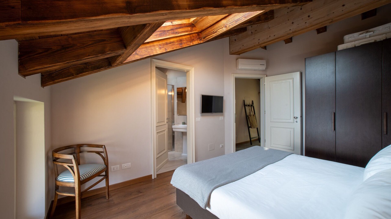 Photo of Bedroom in Cernobbio